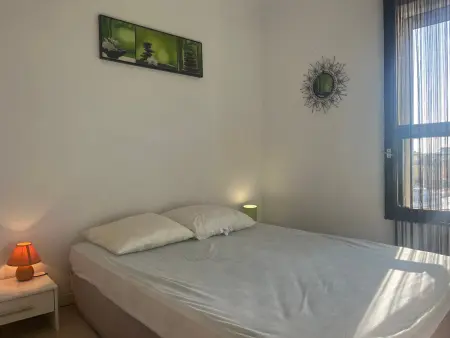 Gruissan: T2 Cabine, Piscine, Parking, Centre, 4/5 pers, Petit Budget - Photo 8