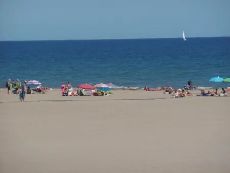 Direct Plage, Piscine et Parking - Confort Moderne pour 4 Pers - Photo 13