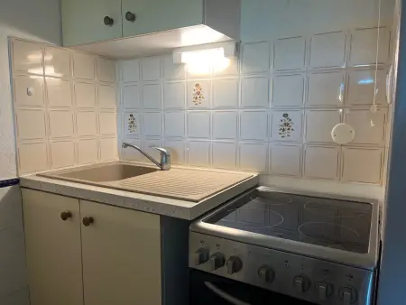 Appartement T2 moderne avec piscines, garage et proche plage - Gruissan - Photo 3