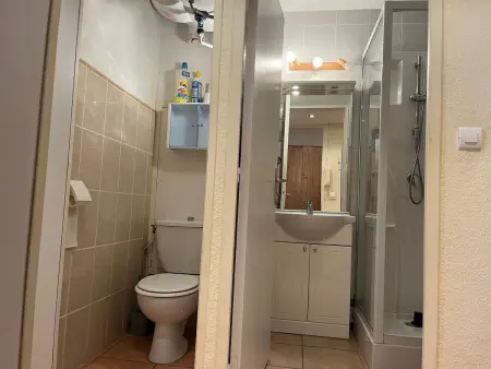 Studio Familial Piscine, Parking, Proche Plage - Idéal 4 pers, Budget Serré, Gruissan - Photo 9