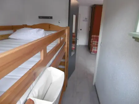 T2 cabine climatisé avec piscine, parking privé, proche port et commerces, idéal 4-5 pers. - Photo 10