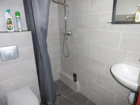 T2 cabine climatisé avec piscine, parking privé, proche port et commerces, idéal 4-5 pers. - Photo 11