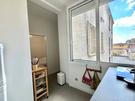 Appartement climatisé en centre-ville d'Ajaccio avec internet, proche des attractions et plage. - Photo 5