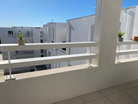 Duplex T4 Climatisé avec Terrasse, Parking et Plage à Proximité - Port Leucate, 8 Pers. - Photo 4