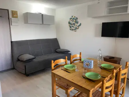 Studio Cabine avec Loggia, Parking, Proche mer, TV, Lave-Linge, 2 Vélos, Port Leucate, 4 Pers. - Photo 4