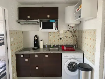 Studio Cabine avec Loggia, Parking, Proche mer, TV, Lave-Linge, 2 Vélos, Port Leucate, 4 Pers. - Photo 6