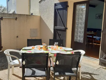 Charmante Villa T3 Mezzanine Climatisée avec Piscine et Parking Privé - 6 Pers., Port Leucate - Photo 2