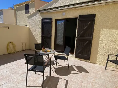 Charmante Villa T3 Mezzanine Climatisée avec Piscine et Parking Privé - 6 Pers., Port Leucate - Photo 3