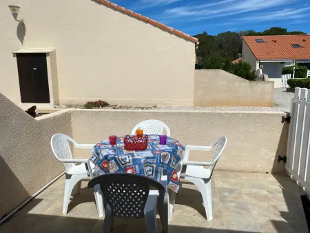 Charmante Villa Climatisée 4 Pers, Terrasse, Parking, Proche Plage et Port - Photo 1