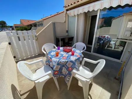 Charmante Villa Climatisée 4 Pers, Terrasse, Parking, Proche Plage et Port - Photo 2