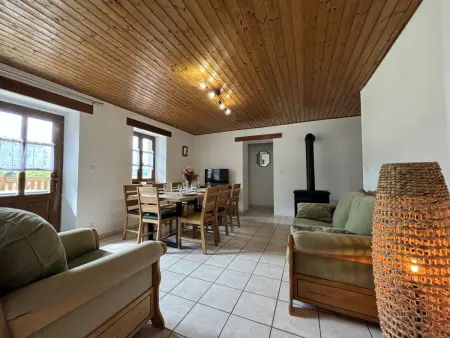 Maison de charme avec SPA en montagne Bourbonnaise - Photo 2