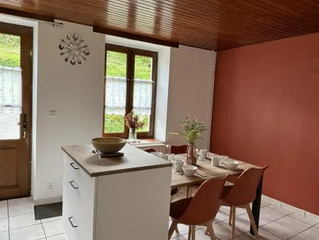 Maison de charme avec SPA en montagne Bourbonnaise - Photo 8