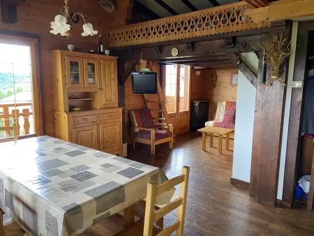 Chalet cosy à Crest-Voland – 6 personnes, cuisine équipée, salon TV, proche pistes et nature - Photo 1