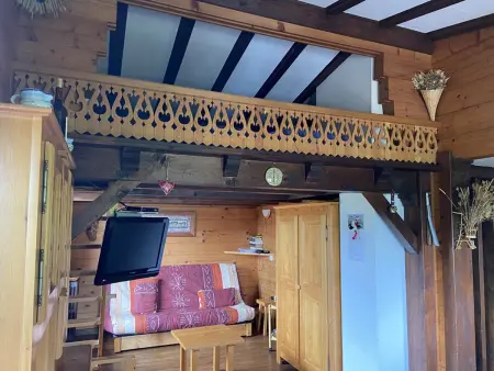Chalet cosy à Crest-Voland – 6 personnes, cuisine équipée, salon TV, proche pistes et nature - Photo 4