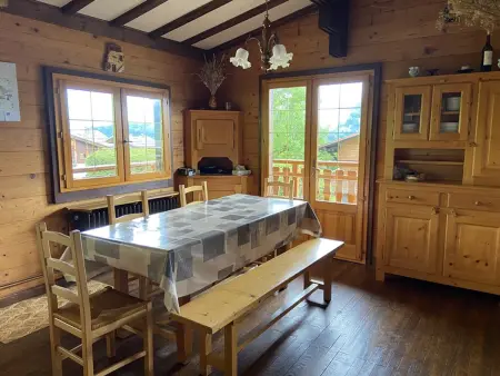 Chalet cosy à Crest-Voland – 6 personnes, cuisine équipée, salon TV, proche pistes et nature - Photo 5