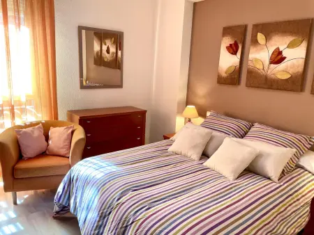 Appartement à Córdoba : Piscine, garage et quartier commerçant - Photo 1