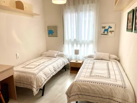 Appartement à Córdoba : Piscine, garage et quartier commerçant - Photo 4