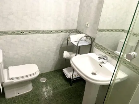 Appartement à Córdoba : Piscine, garage et quartier commerçant - Photo 14