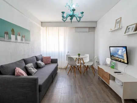 Charmant appartement proche vieille ville avec parking, services à proximité - Photo 1