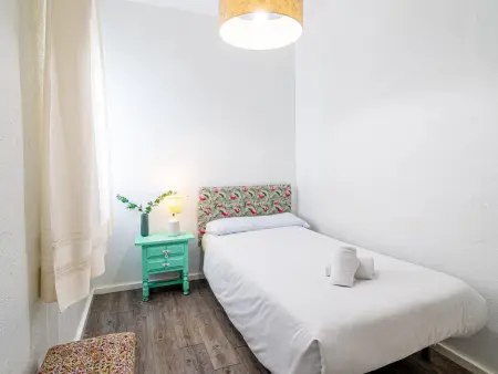Charmant appartement proche vieille ville avec parking, services à proximité - Photo 7