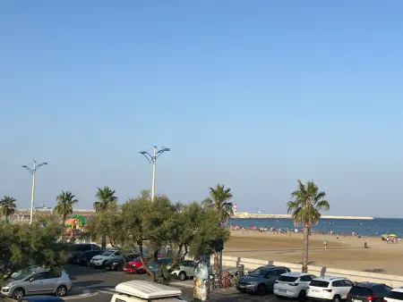 T2 climatisé en front de mer avec parking, Appartement 5 personnes à Port la Nouvelle - Photo 2