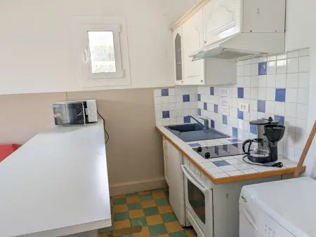 Port-la-Nouvelle : T2 proche plage, terrasse, parking, clim, BBQ, lave-linge, 4 pers, classé 2* - Photo 3