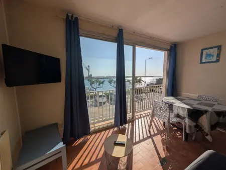 Appartement T4 proche plage et commerces, 80m2, 6 pers, lave-linge, TV - Photo 3
