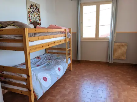 Appartement T4 proche plage et commerces, 80m2, 6 pers, lave-linge, TV - Photo 11