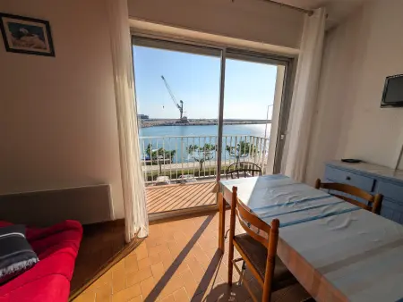 Appartement T2 mezzanine 4/5 pers à 250m de la plage, balcon, vue panoramique - Photo 2