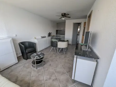 Grand T2 Climatisé 36m² avec Parking à 450m de la Plage - 4 Pers - Photo 4
