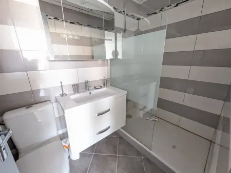 Grand T2 Climatisé 36m² avec Parking à 450m de la Plage - 4 Pers - Photo 9