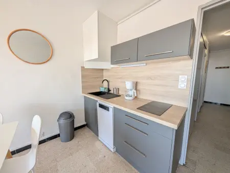 Appartement T2 Front de Mer avec Balcon et Parking – Confort et Activités à Proximité - Photo 3