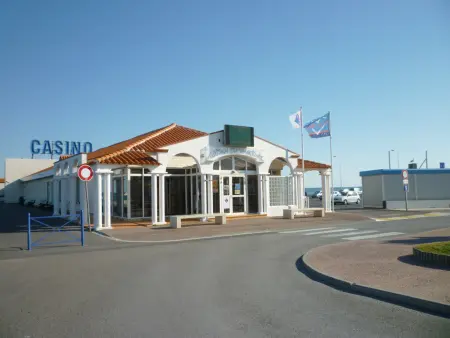 Appartement T2 Front de Mer avec Balcon et Parking – Confort et Activités à Proximité - Photo 13