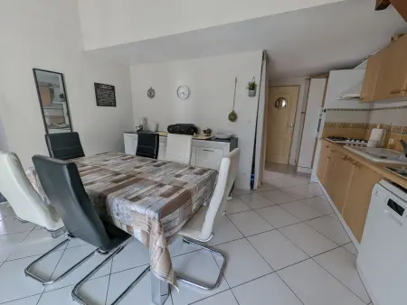 Villa T3 Spacieuse à Port-la-Nouvelle – Jardin, Parking, à 900m de la Plage, Chien Admis - Photo 4