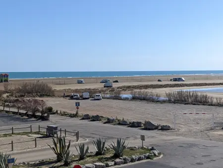 Bel appartement T2 climatisé avec piscine et parking à 250m de la plage - Photo 14
