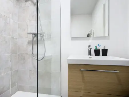 Appartement cosy pour 4, à 2 pas de la plage avec balcon ! - Photo 6
