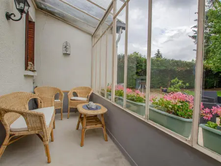 Charmante maisonnette avec jardin et animaux acceptés - Photo 3