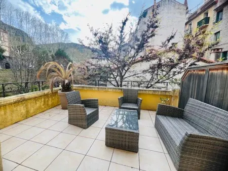Charmant F2 avec balcon, centre-ville, 2 pers, proche cures, animaux admis - Photo 11