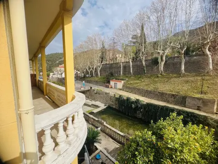 Charmant F2 avec balcon, centre-ville, 2 pers, proche cures, animaux admis - Photo 12