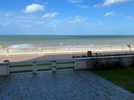 Studio Central à Cabourg avec Balcon, Wifi Gratuit & Parking - Photo 11