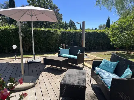 Bas de villa avec piscine privée, grande terrasse, proche village et plage, BBQ, terrain de pétanque - Photo 4