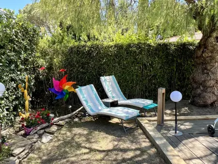 Bas de villa avec piscine privée, grande terrasse, proche village et plage, BBQ, terrain de pétanque - Photo 14