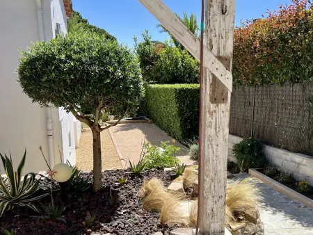 Bas de villa avec piscine privée, grande terrasse, proche village et plage, BBQ, terrain de pétanque - Photo 21