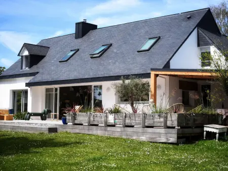 Maison rénovée, proche océan, calme, terrasses et jardin – La Forêt-Fouesnant - Photo 3