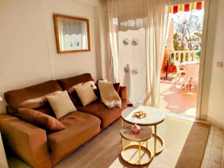Confort Moderne avec Terrasse et Piscine sur le Toit - Photo 16