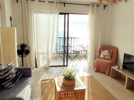 Appartement moderne avec vue sur l'océan, proche plages et commodités - Photo 1