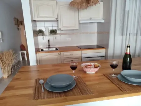 Appartement moderne avec vue sur l'océan, proche plages et commodités - Photo 8