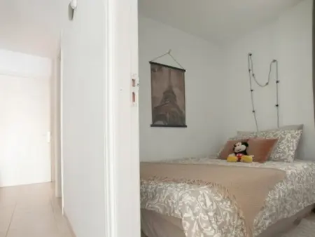 Appartement moderne avec vue sur l'océan, proche plages et commodités - Photo 9