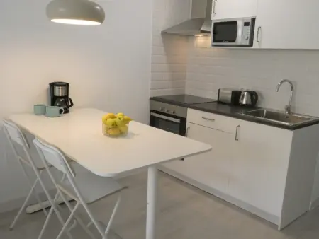 Studio confortable avec piscine commune et jardin à Los Cristianos - Photo 5