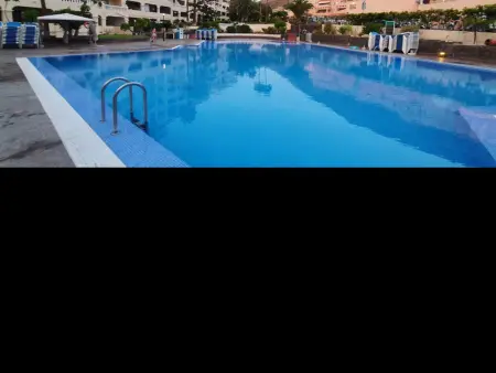 Studio confortable avec piscine commune et jardin à Los Cristianos - Photo 14